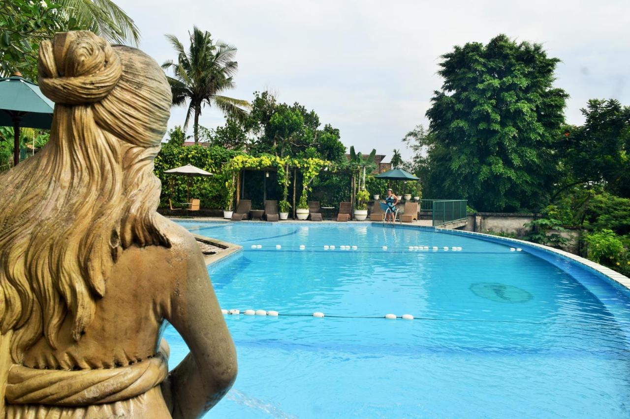 Hotel Deli River And Restaurant Omlandia Medan Kültér fotó