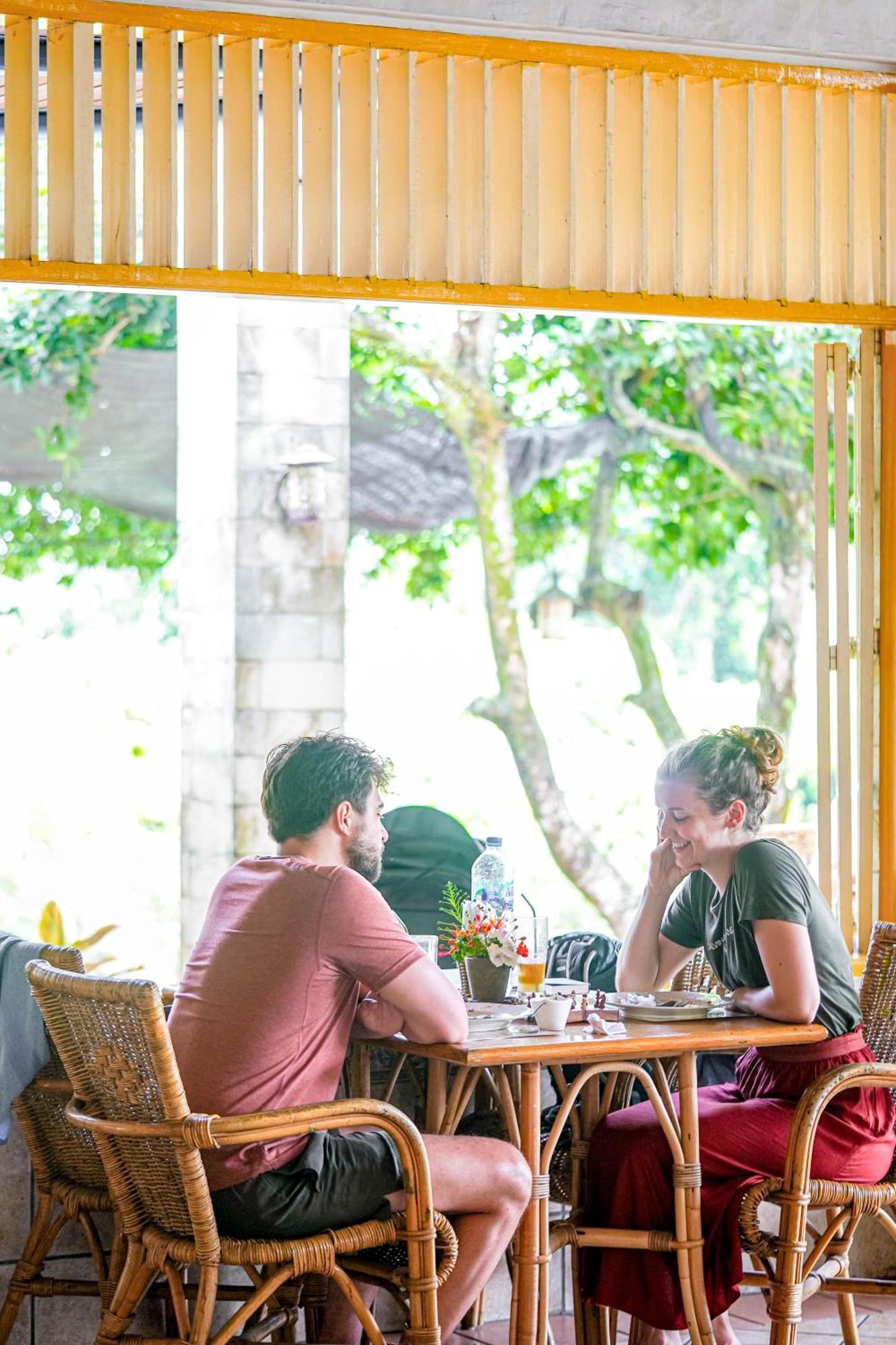 Hotel Deli River And Restaurant Omlandia Medan Kültér fotó