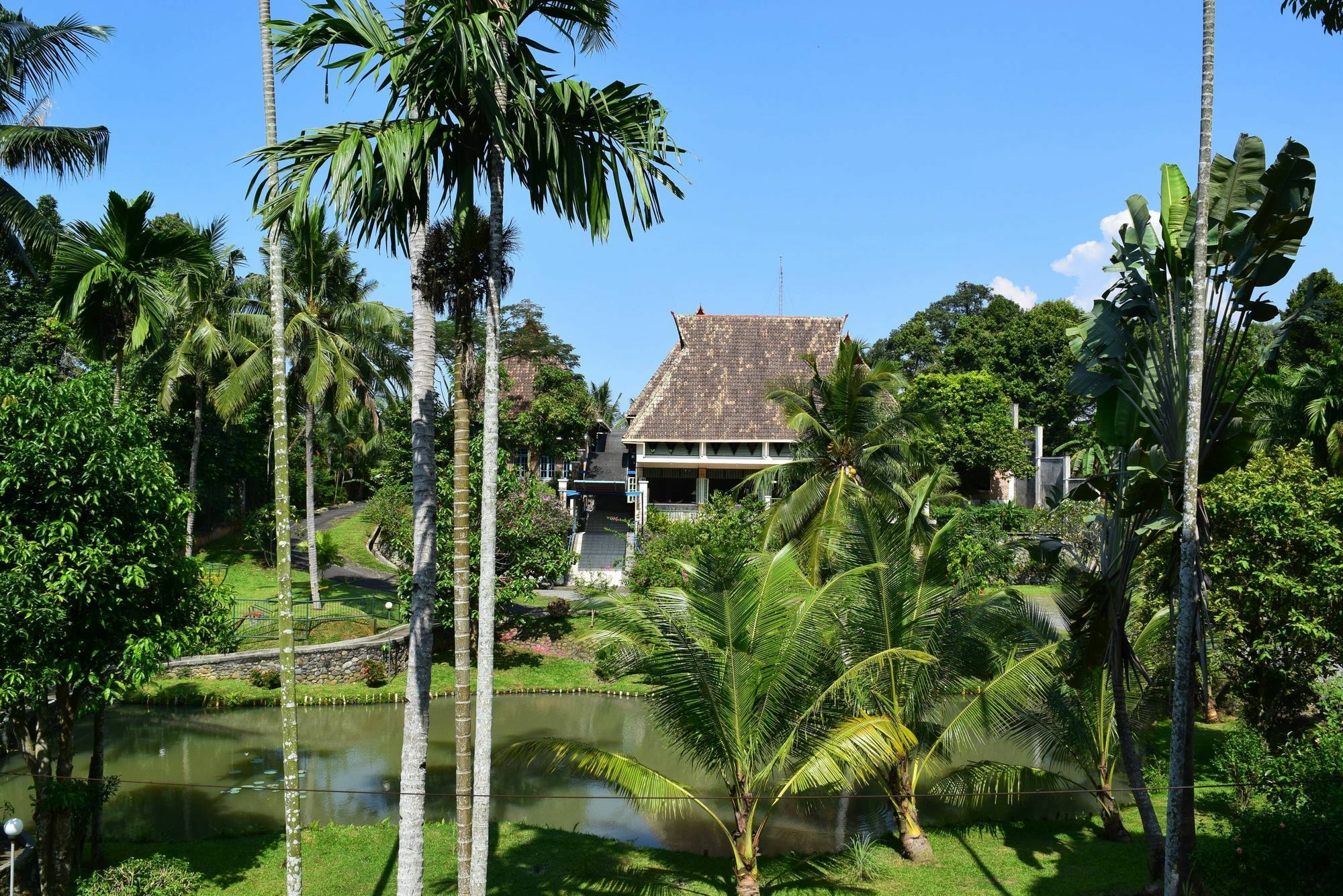Hotel Deli River And Restaurant Omlandia Medan Kültér fotó